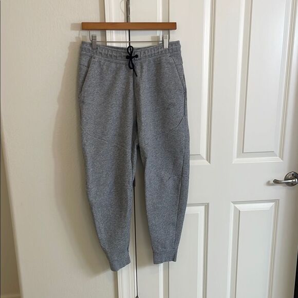 Men's Nike Heavyweight Gray Jogger Pants - Picture 1 of 4